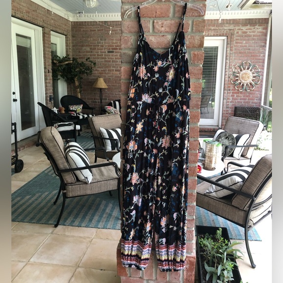ANTHROPOLOGIE Luka Floral Sleeveless Jogger Jumpsuit Medium NWT - Picture 2 of 11